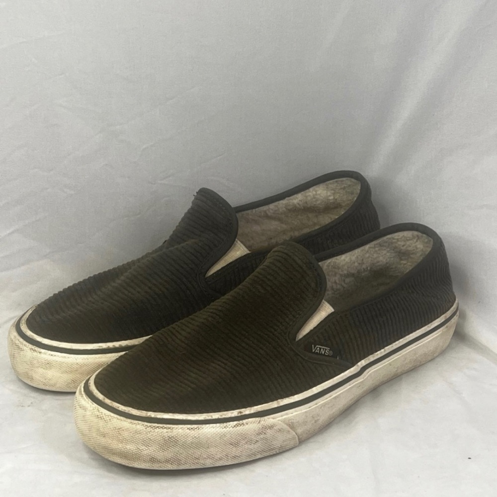 Vans slip on